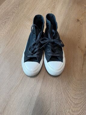 Converse high tops black